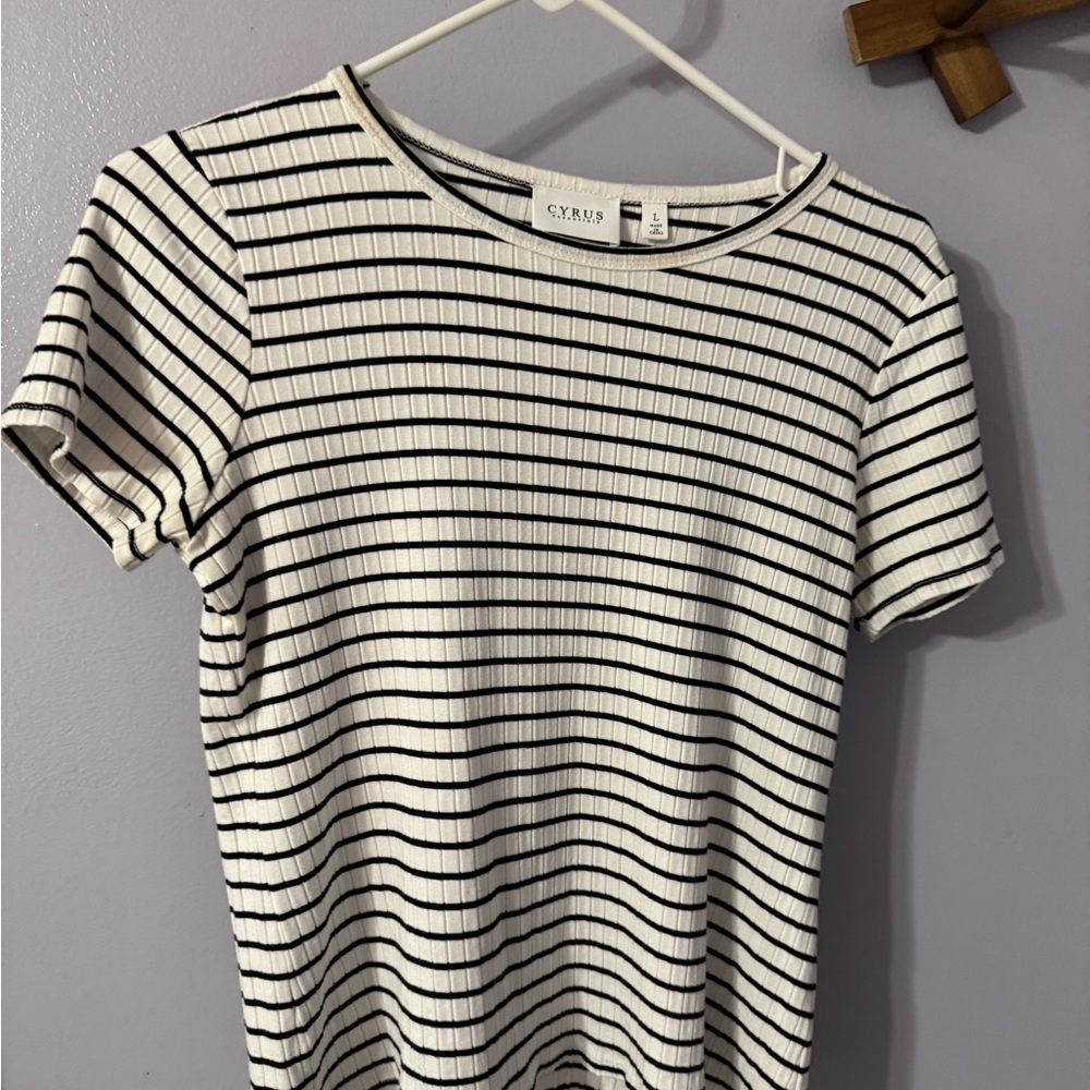Cyrus White Ribbed Short-Sleeve Top with Black Stripes